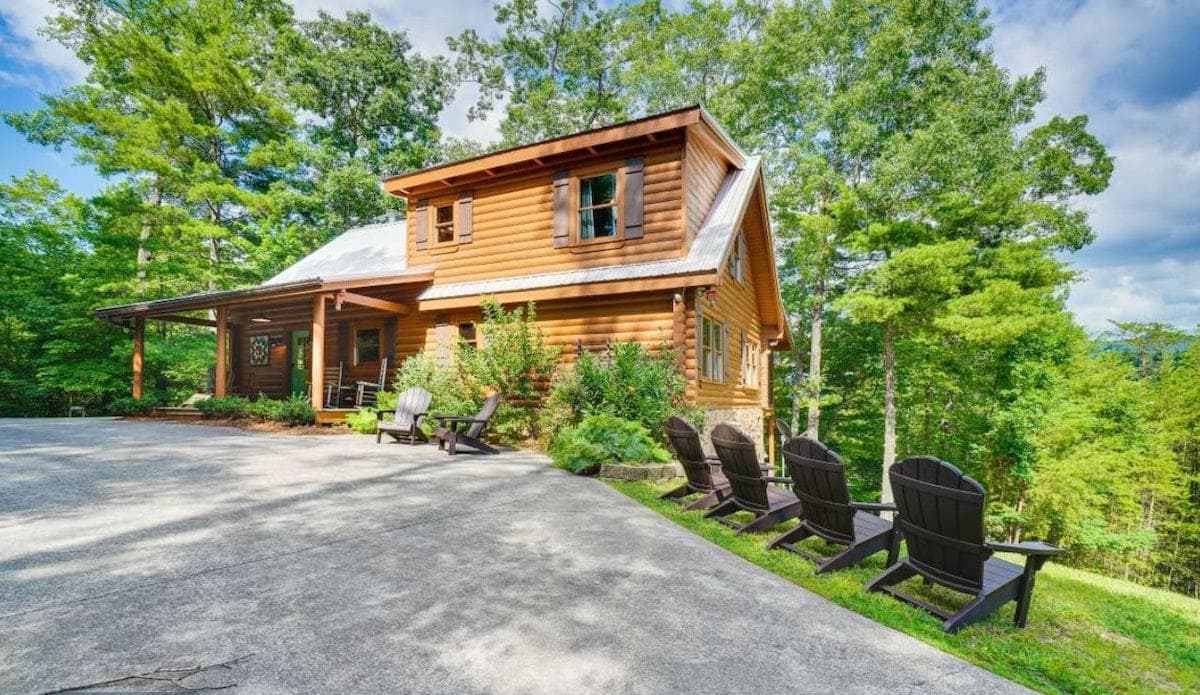 Beautiful mountain views from the front porch or Adirondack  chairs